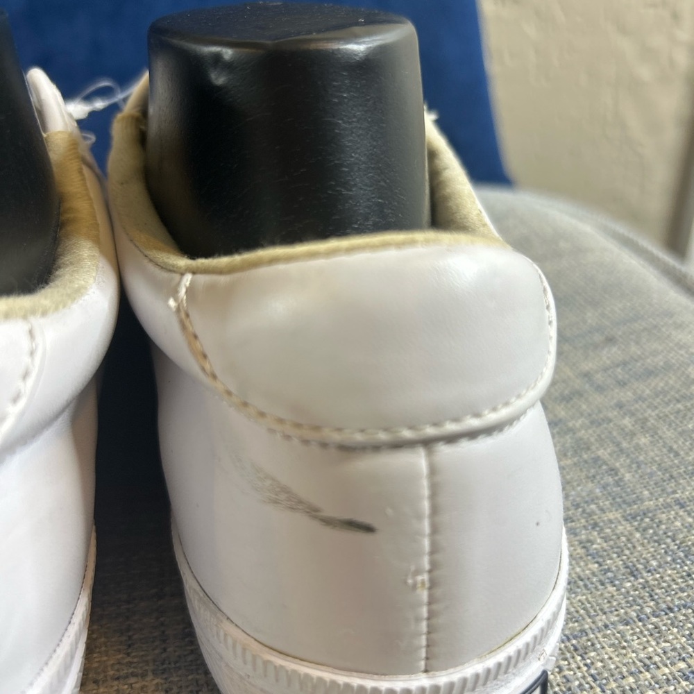 Tommy Hilfiger Kids White Sneakers with Stripe - Picture 7 of 9